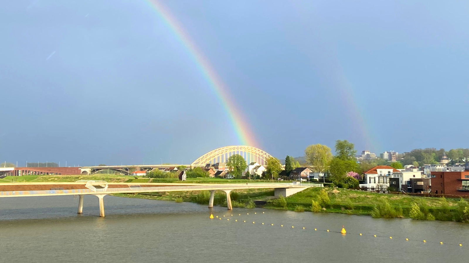 Header Op Weg Naar De Via Gladiola Door Weer En Wind