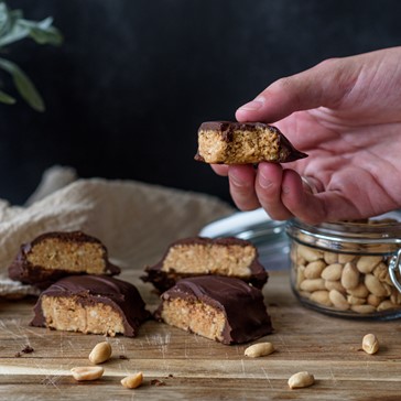 Homemade 'gezonde' snickers met pindakaas