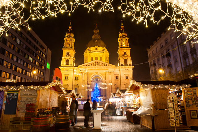 Kerstmarken In Europa Boedapest