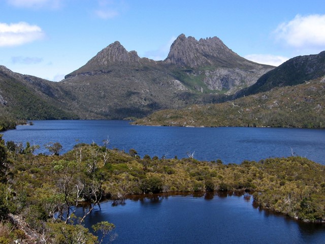 Cradle Mountain-Lake in St. Clair National Park