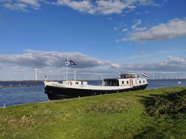 B&B Woonboot de Robbedoes