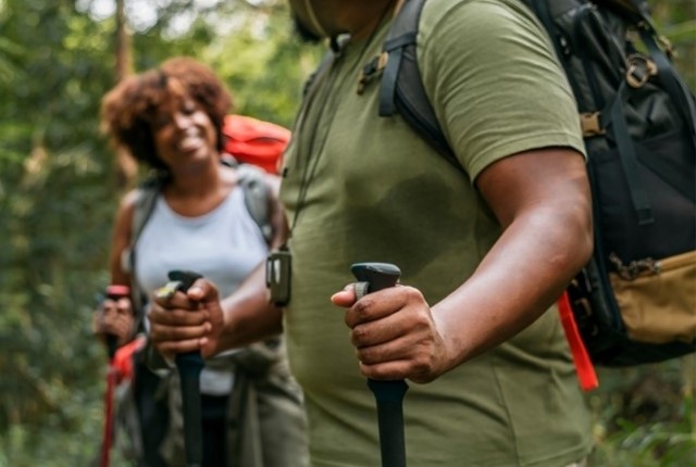 Wandelen Als Je Een Hoge Bloeddruk Hebt Waar Moet Je Op Letten Beweeg