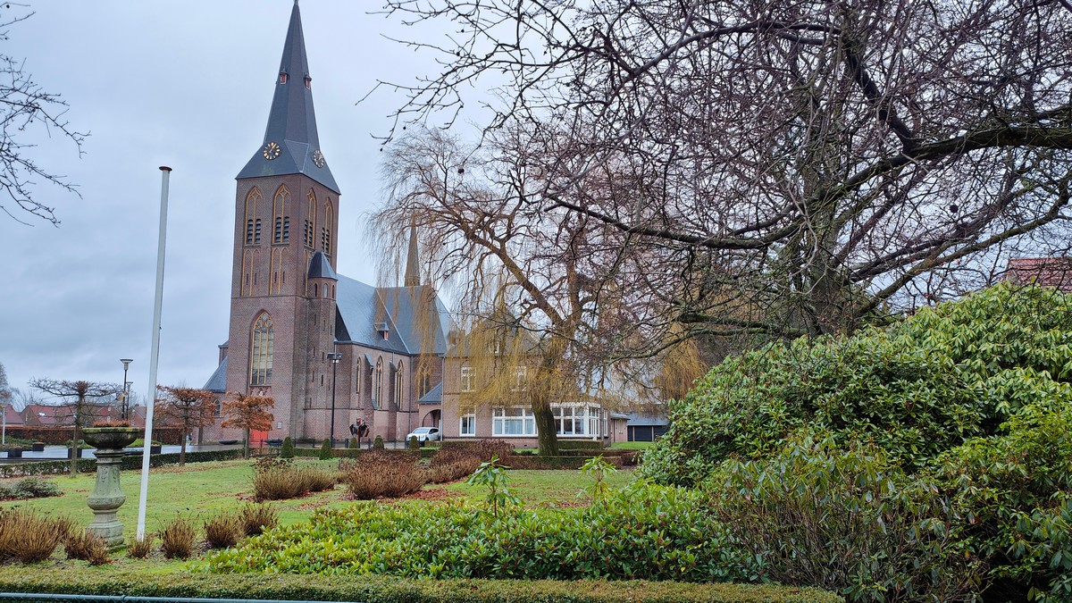 afbeelding van de kerk in Deurningen.