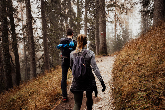 Wandelen Met Een Heuptas Tips Wat Neem Je Mee In Een Heuptas