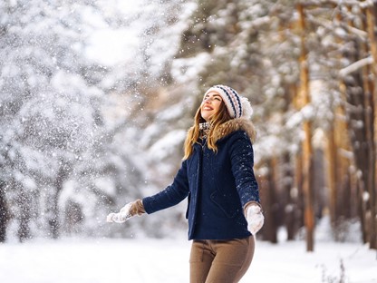 Vrouw in de sneeuw