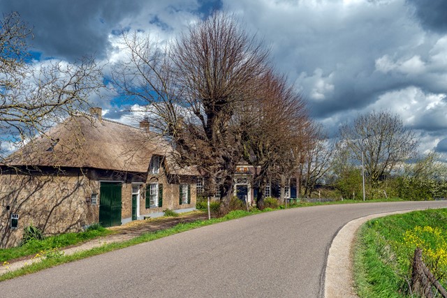 Dijkhuis aan de Linge 