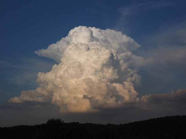 Wat Wolken Je Vertellen Cumulonimbus (Donderwolk)