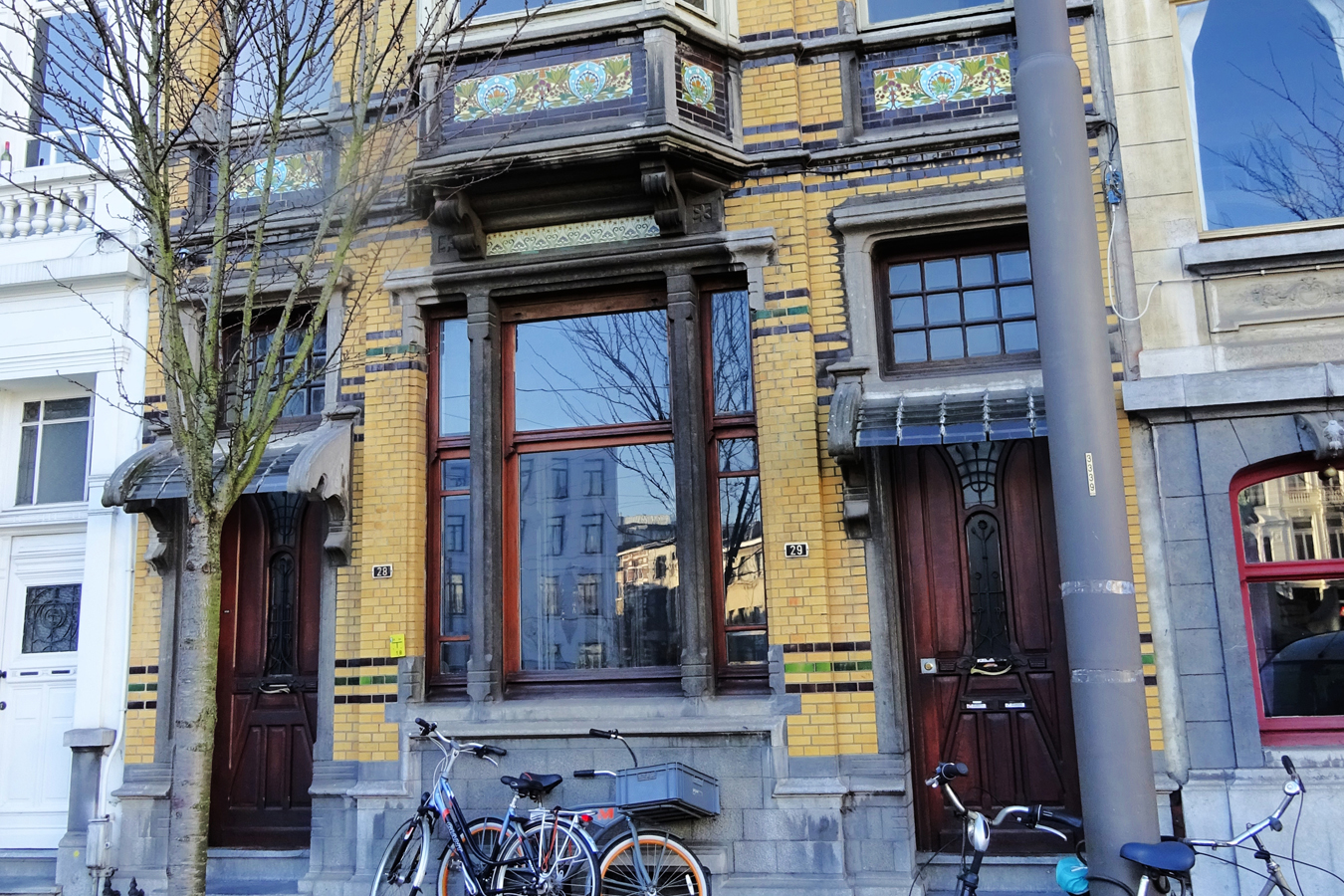 afbeelding van een gevel in Antwerpen-Zuid.