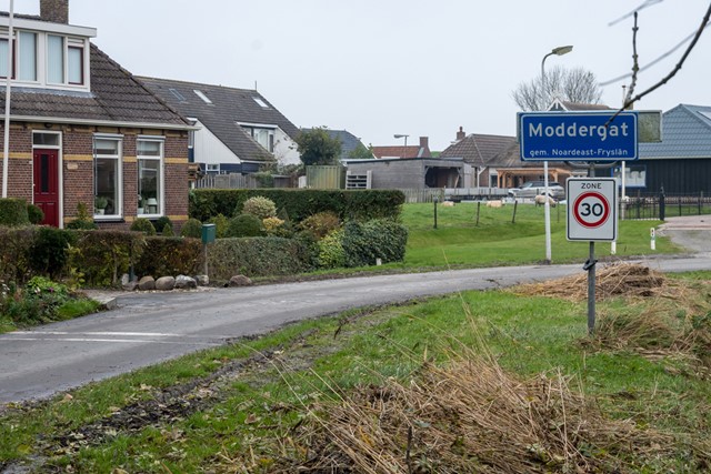 plaatsnaambord Moddergat in Friesland.