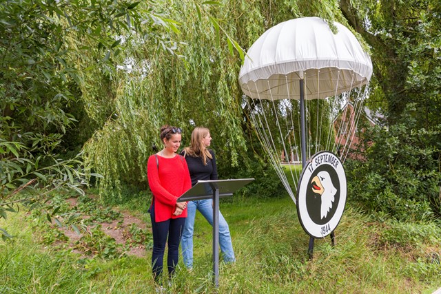 Liberation Route Brabant in de voetsporen van de bevrijders: monument Son