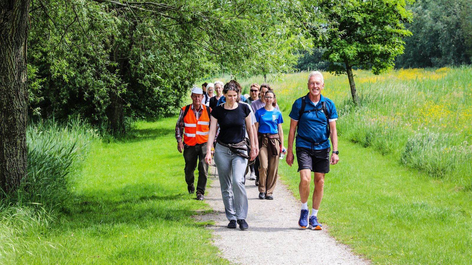 De sociale waarde van wandelgroepen en -trainingen