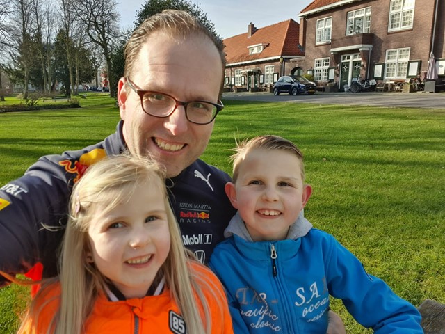 Afbeelding Jan Willem Vogels met Machteld en Lucas