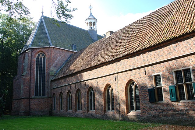 De mooiste wandelingen langs kloosters en kloostertuinen; Klooster Ter Apel