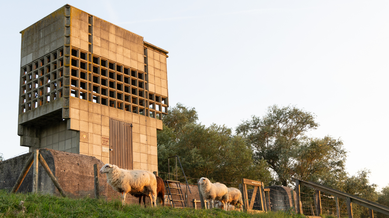 Luchtwachttorens In Nederland Strijen
