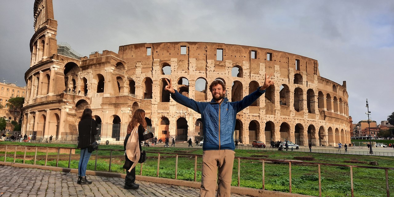 Eddie bij het Colosseum