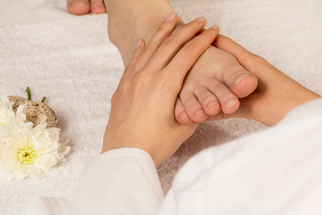 Voetmassage Zo Masseer Je Je Eigen Voeten Hulpmiddelen