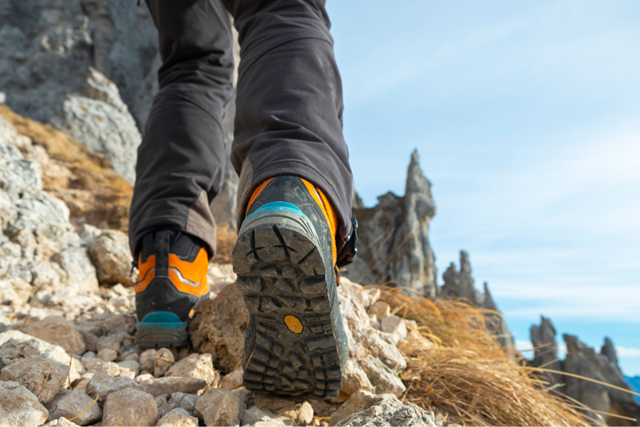 Hoe Kies Je Als Wandelaar Het Juiste Model Wandelschoen Pasvorm Van Een Wandelschoen Waar Moet Je Op Letten